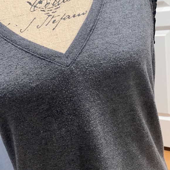 Women’s M Medium Short Sleeve Top Shirt Black Sleeve Detail Robbi & Nikki - Picture 3 of 4